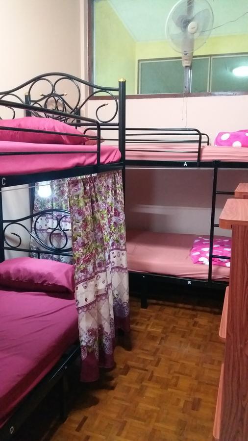 Hostel Lucky House Chiang Mai Zewnętrze zdjęcie