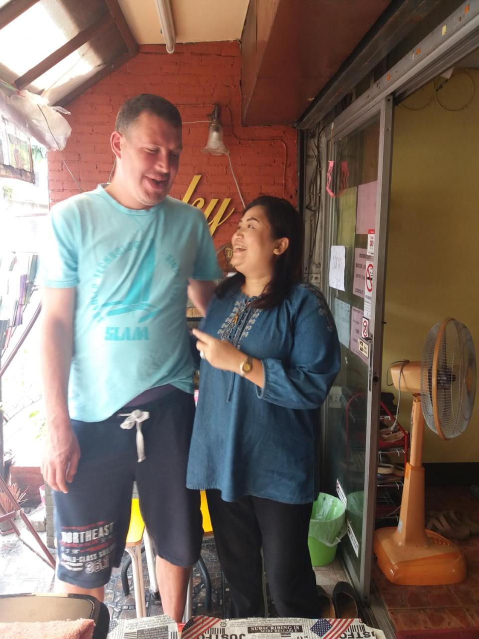 Hostel Lucky House Chiang Mai Zewnętrze zdjęcie